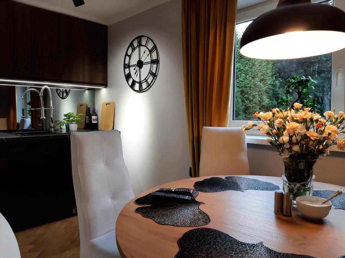 Apartament Willa Pod Sosnami Zator Przeciszow Exterior foto