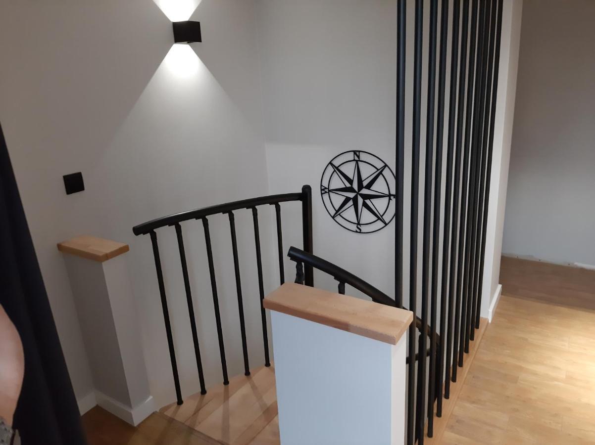 Apartament Willa Pod Sosnami Zator Przeciszow Exterior foto